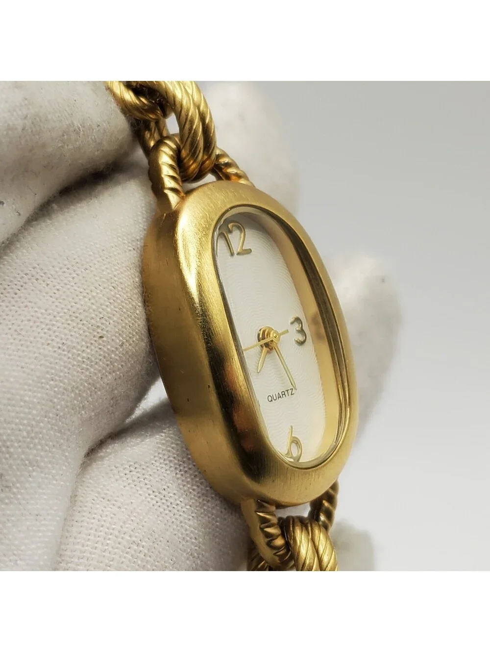 Quartz Chain Link Style Band Womens Watch  Gold Tone 19mm New Battery